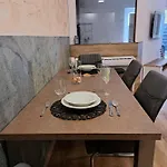 Stunning New With Free Parking Near City Centre
