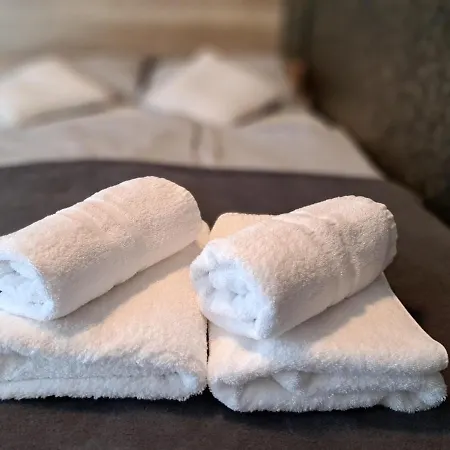 Stunning New With Free Parking Near City Centre