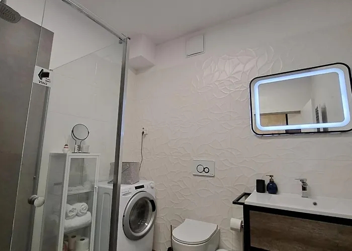 Apartament Stunning New With Free Parking Near City Centre *